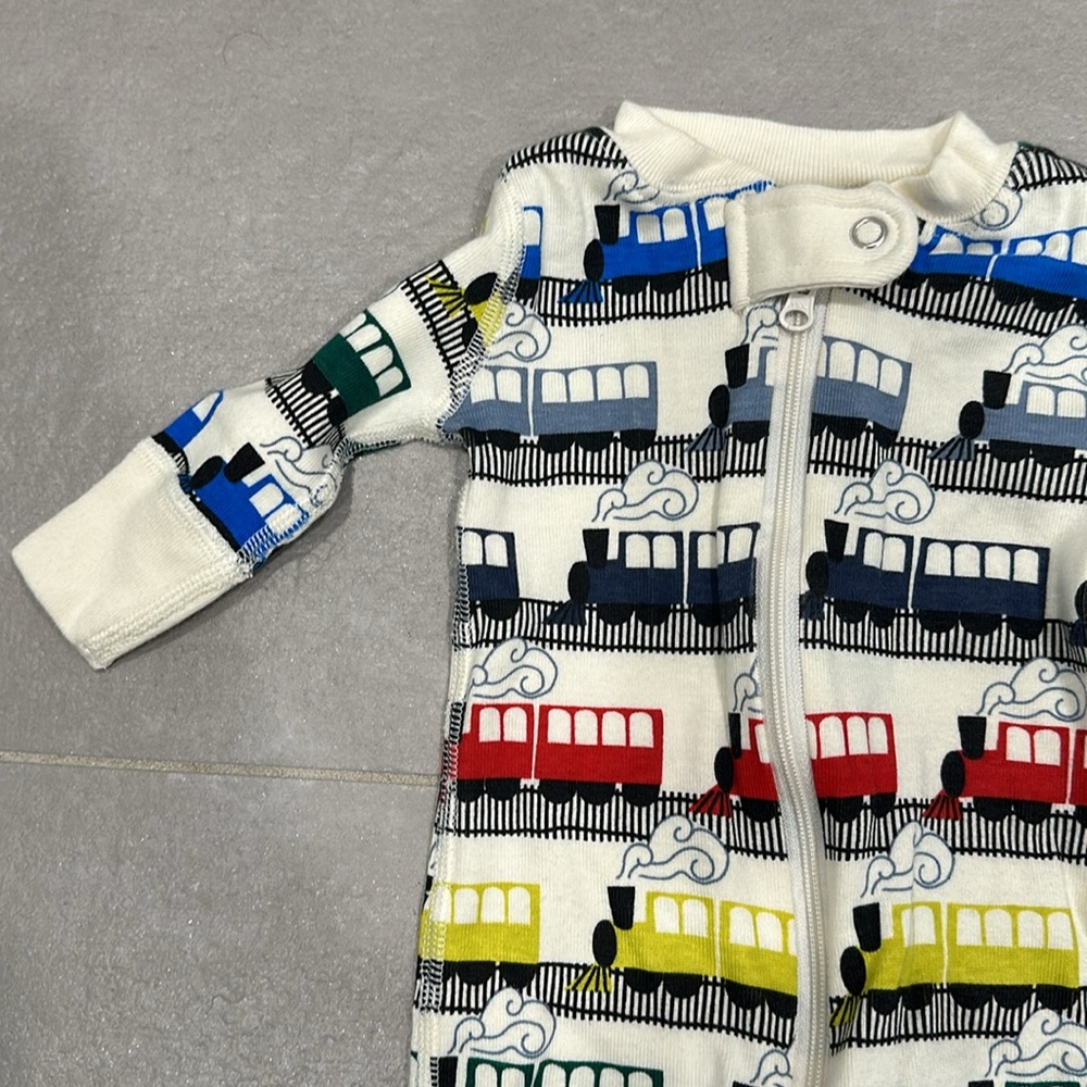 Washed but never worn! Hanna Andersson Pajamas - Picture 2 of 11